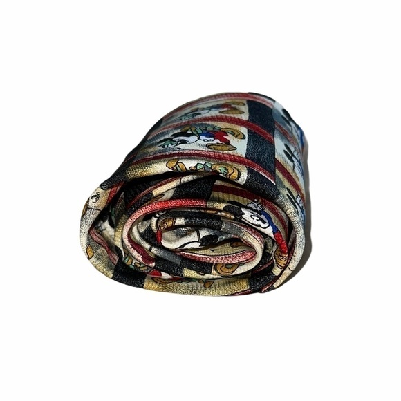 🌻 Disney’s Mickey Mouse Playing Golf Tie - Picture 2 of 6